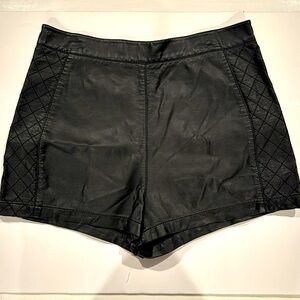 Forever21 ~ Black Faux Leather Shorts ~ Size Medium